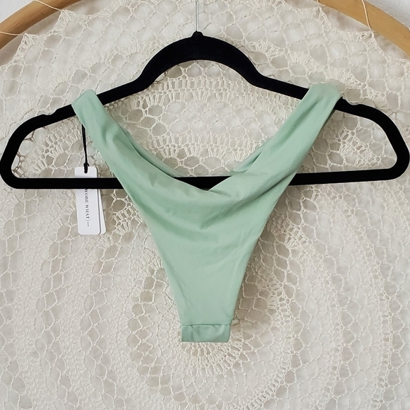 WeWoreWhat Delilah Bikini Bottom NWT Kelly Green - Picture 4 of 8